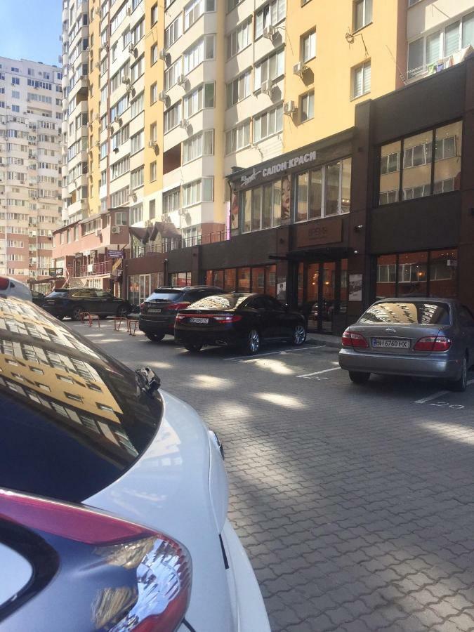 Квартира В Жилом Комплексе Левитана,Массив Радужный Odessza Kültér fotó